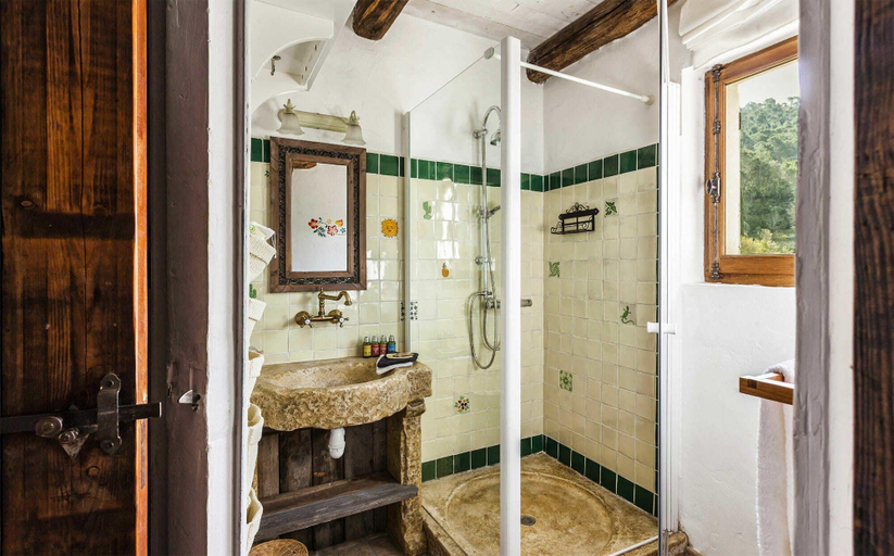 Bathroom 5, Chambres d'Hôtes Mas La Jaïna, Var