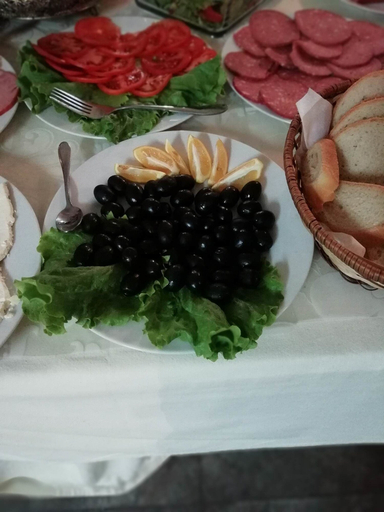 Food & Drinks 5, London Palace, Tbilisi