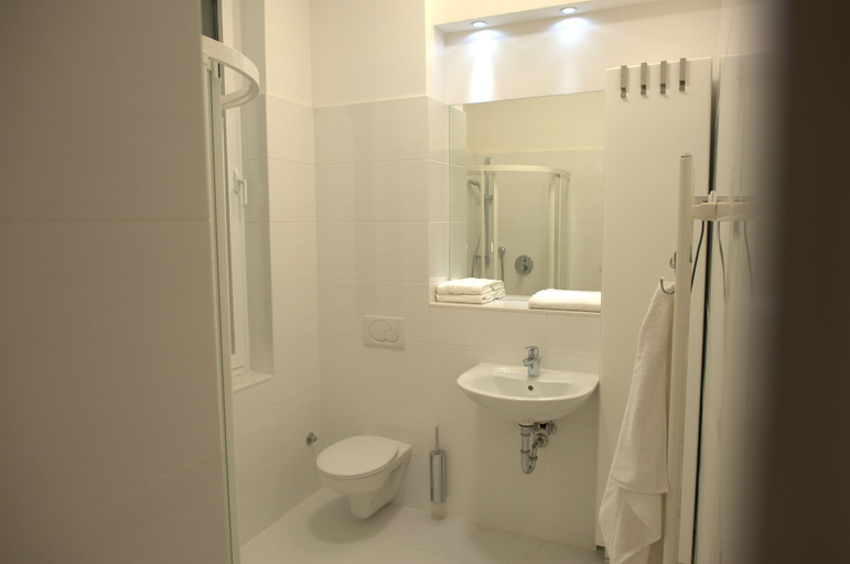 Bathroom 4, Lobagola B&B, Zagreb