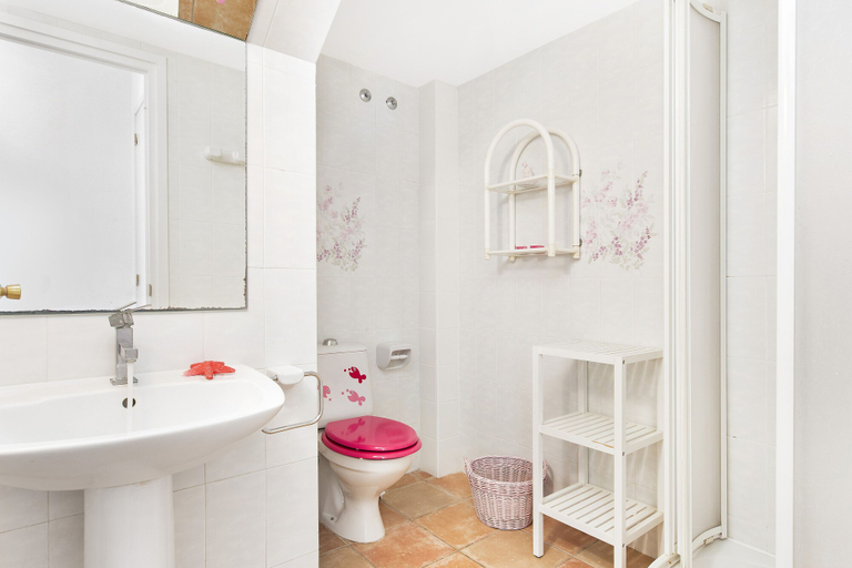 Bathroom 4, Villa Cuba, Girona