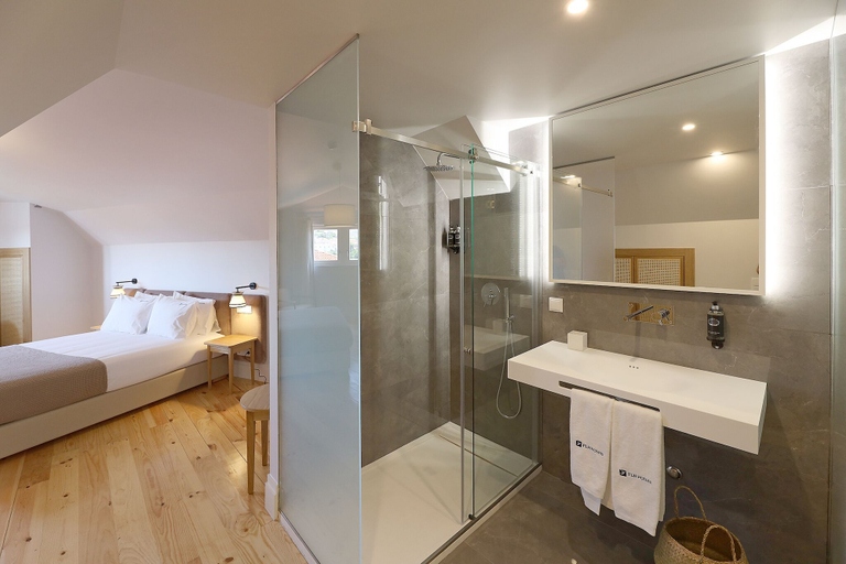 Bathroom 5, Memoria Porto FLH Hotels, Porto