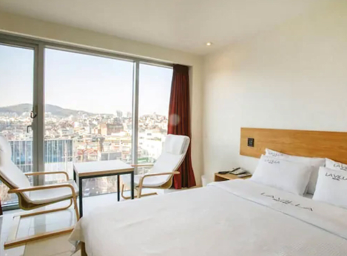Bedroom 2, Lavilla Hotel, Eun-pyeong