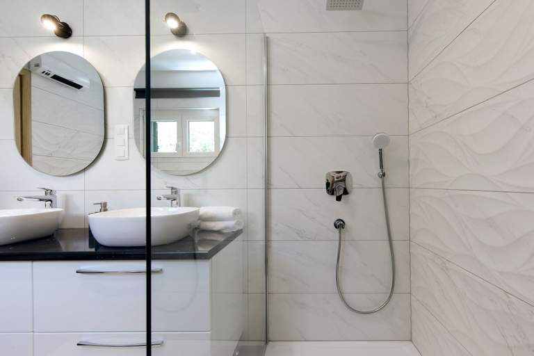 Bathroom 4, Luxury beach apartment private parking, Split