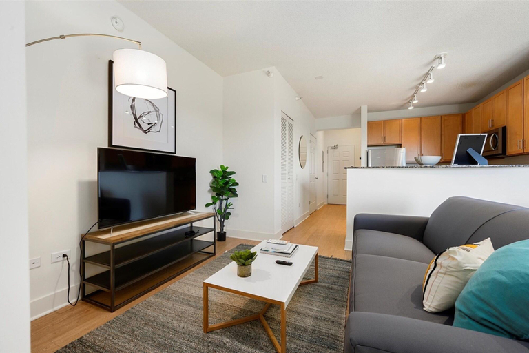Bedroom 3, Kasa Chicago South Loop Apartments, Cook