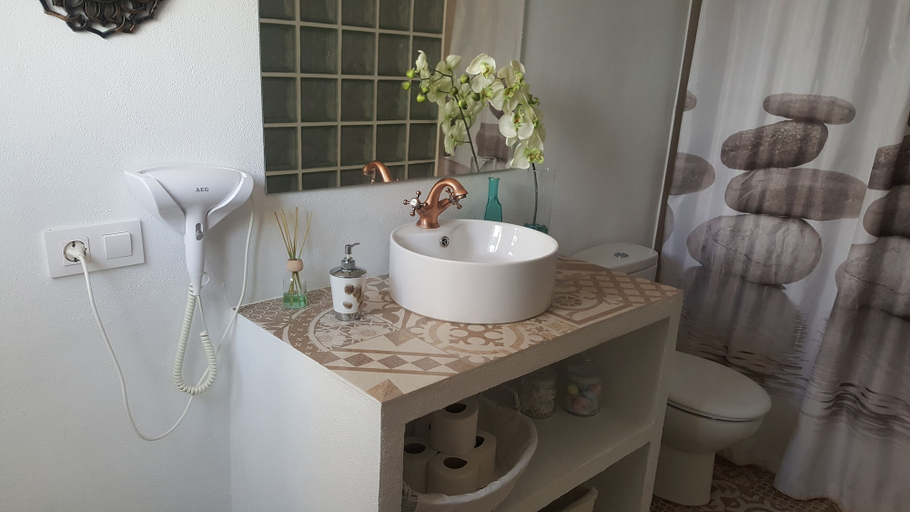 Bathroom 4, Alojamiento Rural en el Centro de Zahara, Cádiz