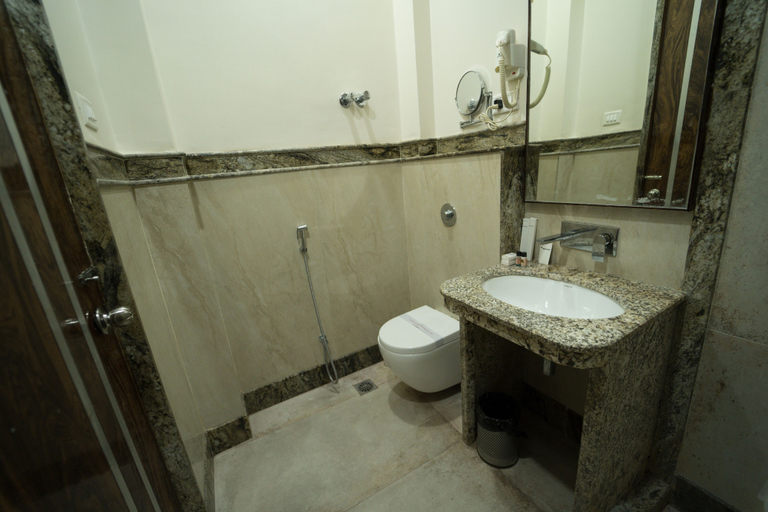 Bathroom 4, Shree Ganesha Residency, Varanasi