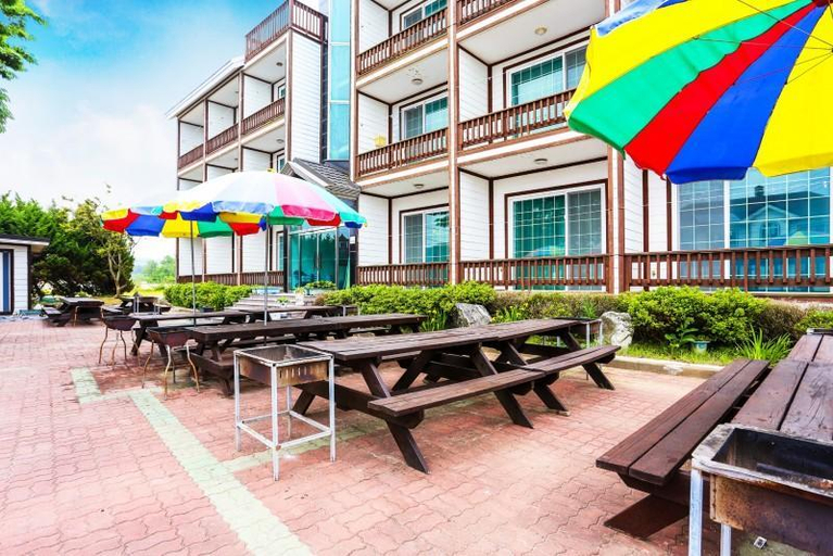 Others 1, Taean Sinduri Park Pension, Taean