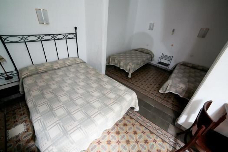 Bedroom 2, Hotel Peninsular, Barcelona