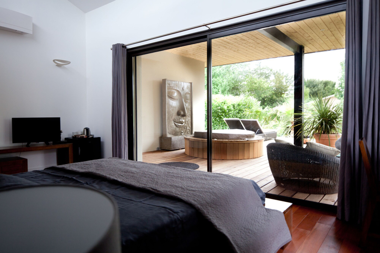 Bedroom 4, Villa Margaux, Gironde