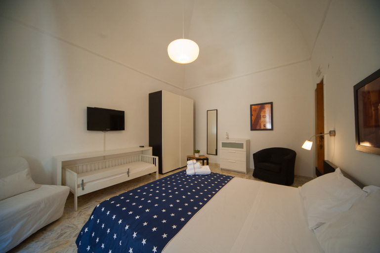 Bedroom 4, Bed and Breakfast Longobardi, Barletta-Andria-Trani