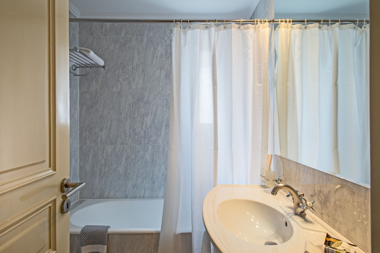 Bathroom 4, Airotel Stratos Vassilikos Hotel, Attica