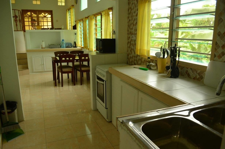 Others 4, Chez Memere Holiday Apartments