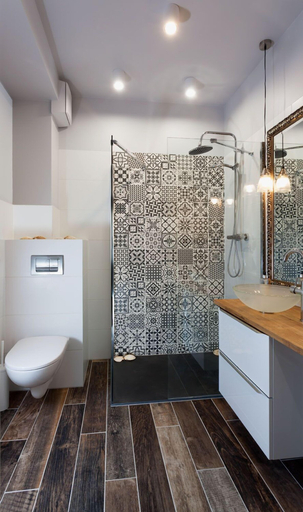 Bathroom 4, City of The Kings Piano Apartment, Kraków City