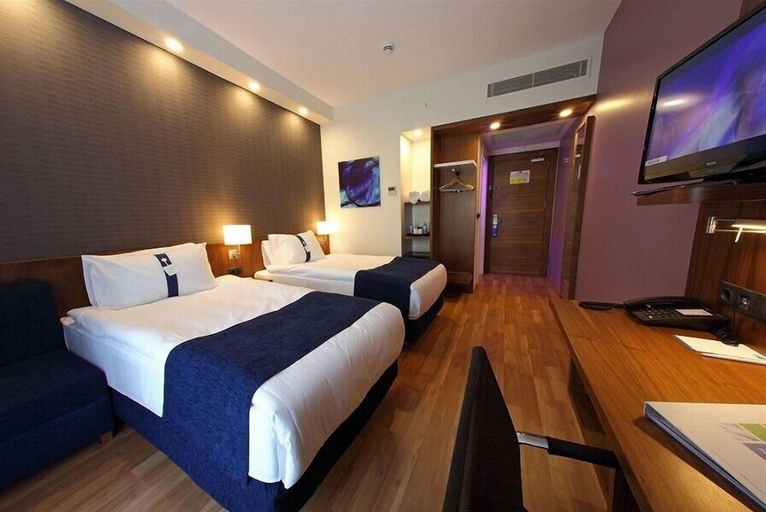 Bedroom 5, Holiday Inn Express MANISA - WEST by IHG, Merkez