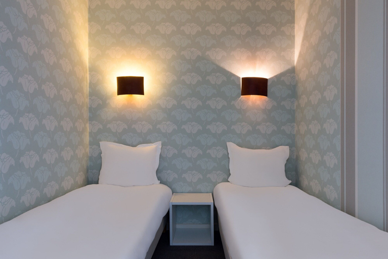 Bedroom 3, The Originals Access, Hôtel Figeac, Lot
