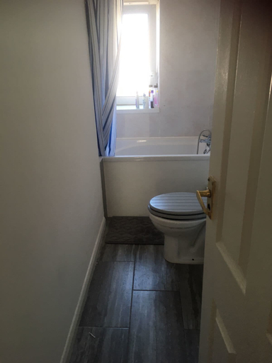 Bathroom 3, Friendly Place, London