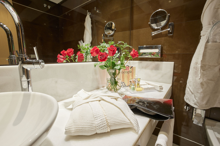 Bathroom 4, Nexus Valladolid Suites & Hotel, Valladolid