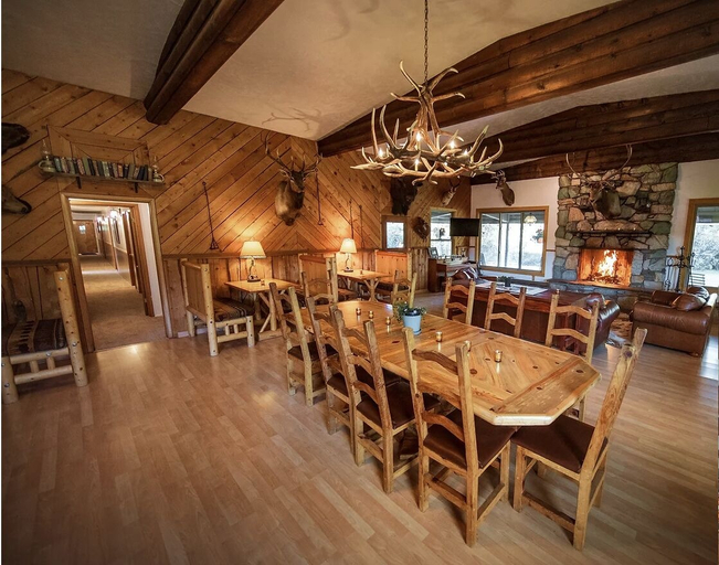 Food & Drinks 1, Boulder Lake Lodge, Sublette