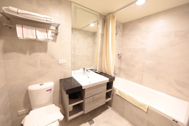 Bathroom 4, Grand Earl Hotel, Yulin