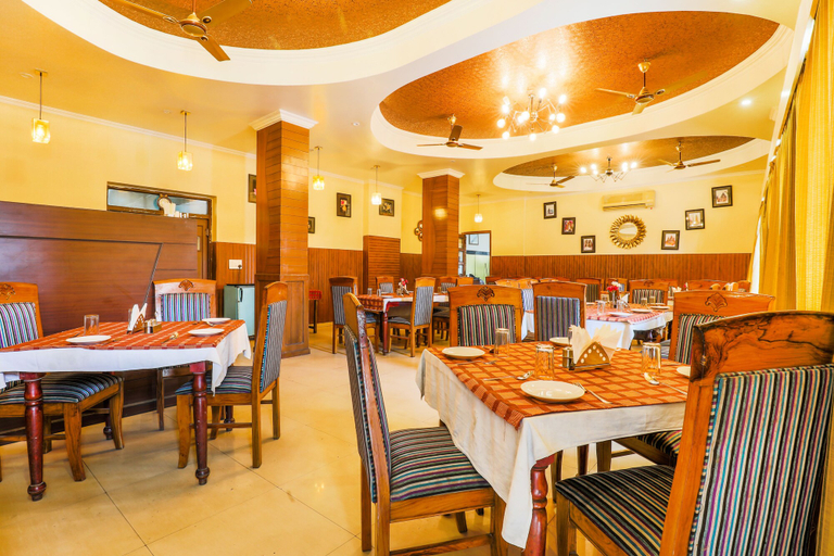 Food & Drinks 5, Fabhotel Pramila, Hardwar