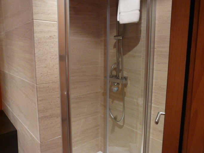 Bathroom 5, Hotel Tío Manolo de Noia, A Coruña