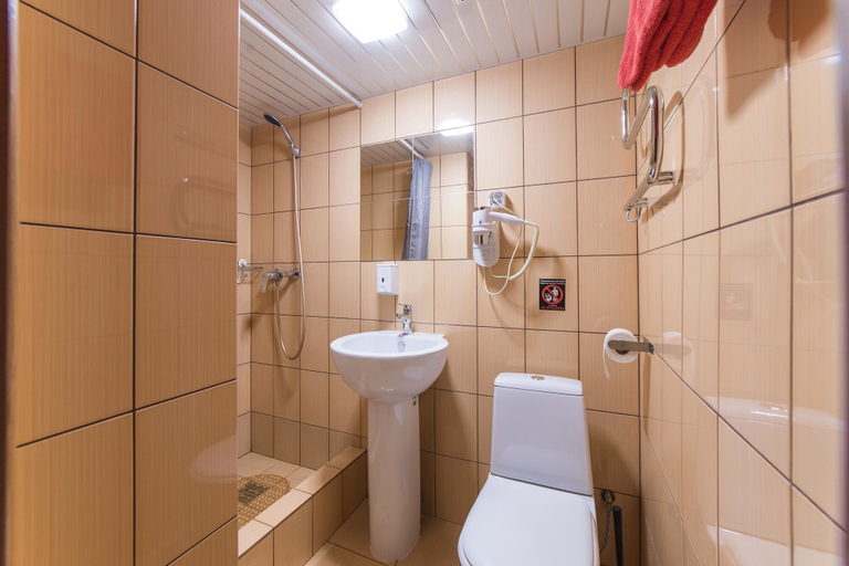 Bathroom 4, Apartments on Bolshoy Prospekt P.S., Sankt-Peterburg gorsovet