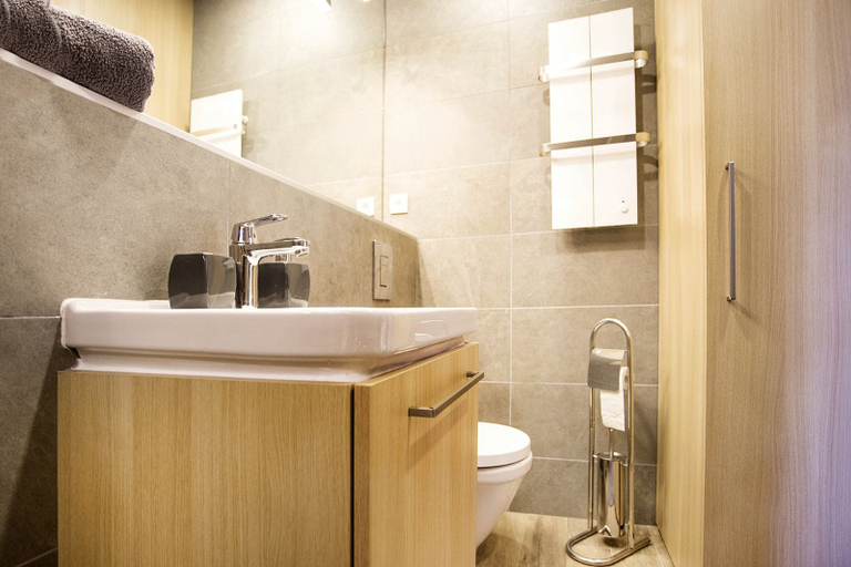 Bathroom 3, Atomic Apartment 02, Belgrade