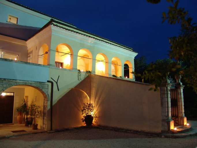 Exterior & Views 2, Villa Pardi, Pescara