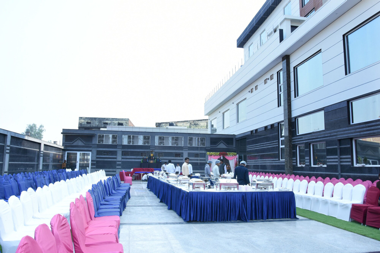 Exterior & Views 2, Hotel Grand SR, Azamgarh