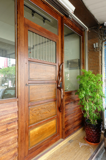 Exterior & Views 2, Chiayi Petite Hostel, Chiayi City