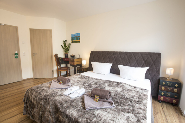 Bedroom 4, Hotel am Paradies, Jena