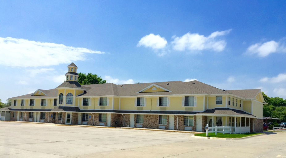 Exterior & Views 1, Platte Valley Inn, Platte