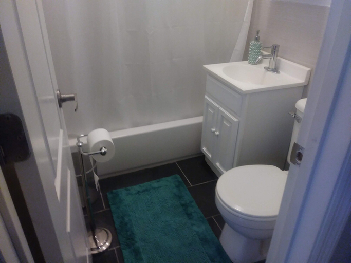 Bathroom, Vacation Rental in New York, New York