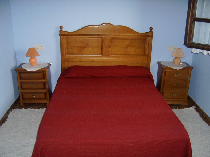 Bedroom 2, Casa de Aldea El Regueru, Asturias
