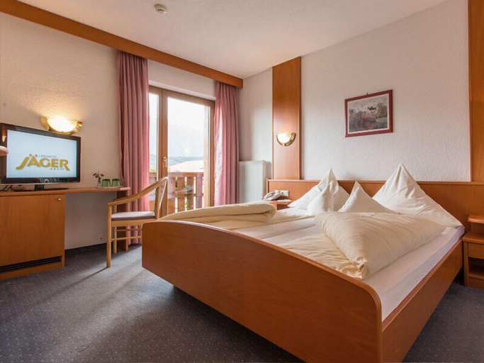 Bedroom 2, Landhotel Jäger, Innsbruck Land