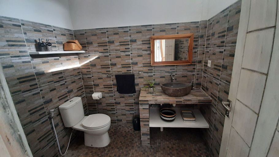 Bathroom 4, Sahera Hotel, Karangasem
