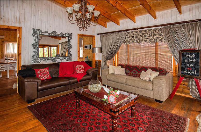 Public Area, Sevens Guest House, Fezile Dabi