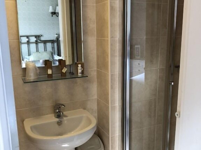 Bathroom 3, The New Inn, East Sussex