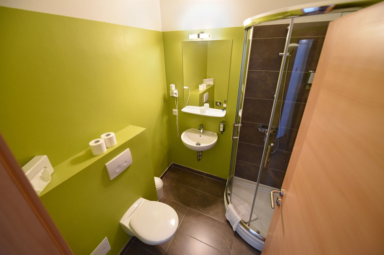 Bathroom 5, Hotel Mocca, Wien