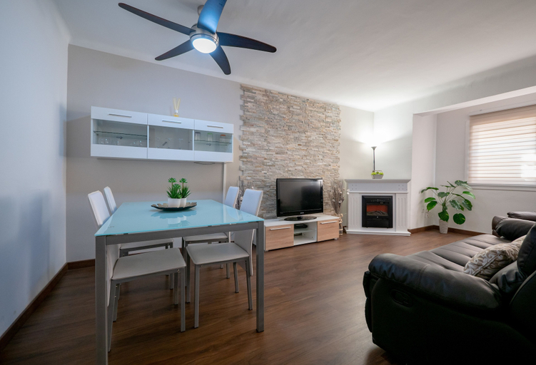 Others 1, Apartament Els Pins, Girona