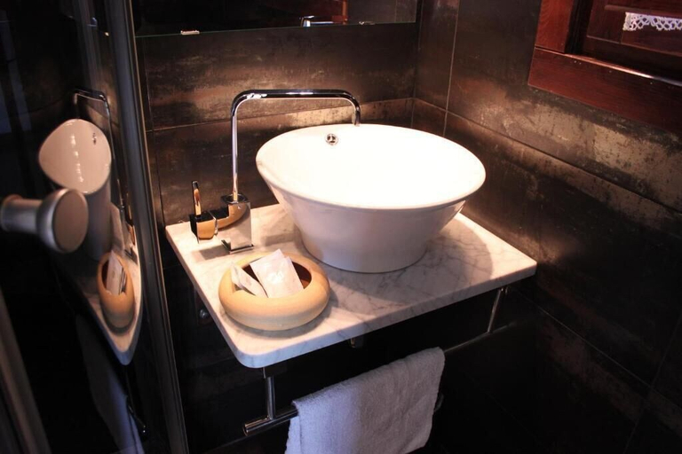 Bathroom 5, El Molin de Petra, Asturias