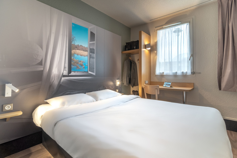 Bedroom 3, B&B HOTEL Châteauroux Déols, Indre