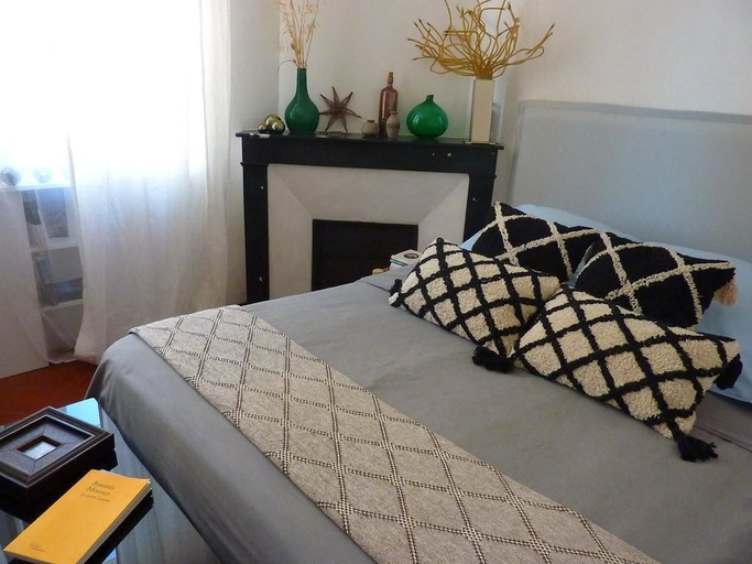 Bedroom 2, La Maison Narbonnaise, Aude