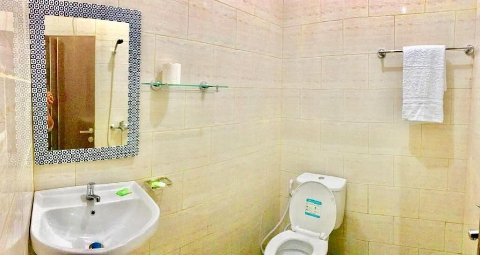 Bathroom 5, Jordan Guest House, Badung