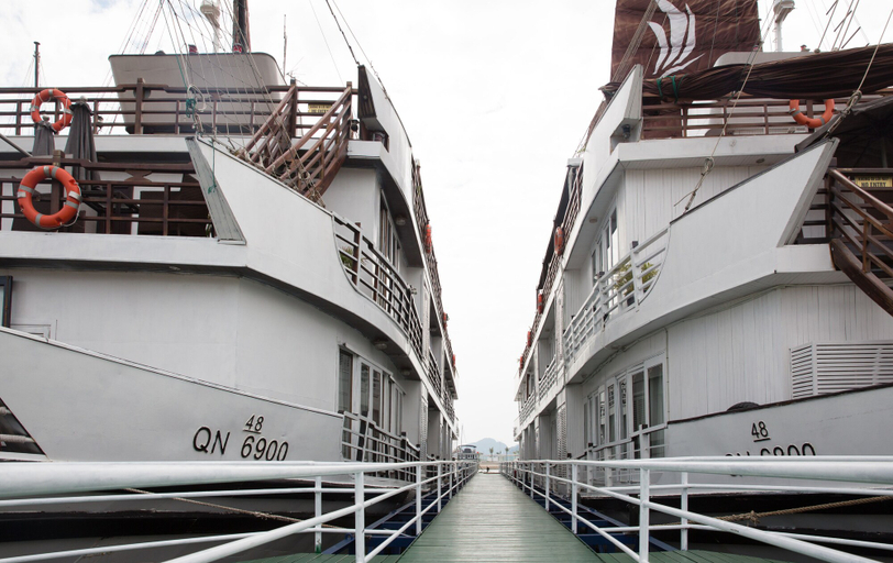 Exterior & Views 2, Halong Glory Cruise, Hạ Long