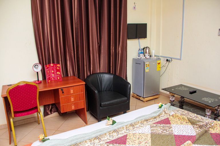Bedroom 2, Nbangba Hotel, Techiman