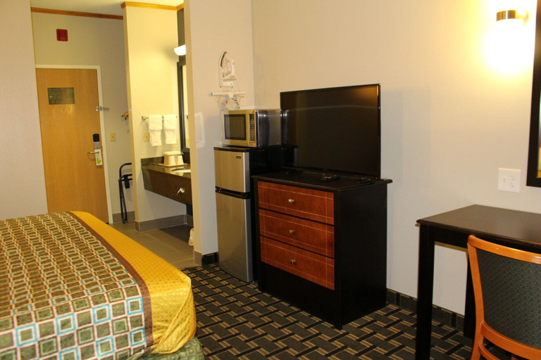 Bedroom 4, Homegate Inn and Suites, Desoto