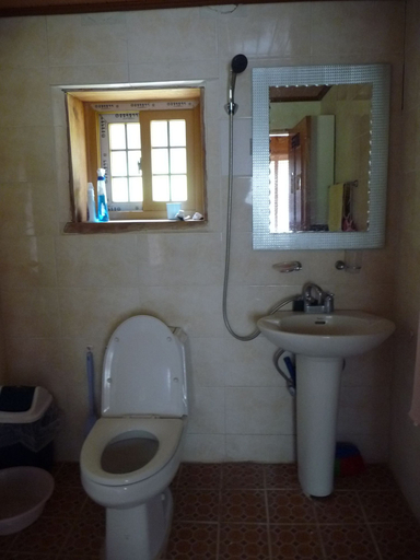 Bathroom 3, Seunggok E-CO Experience Village, Sangju