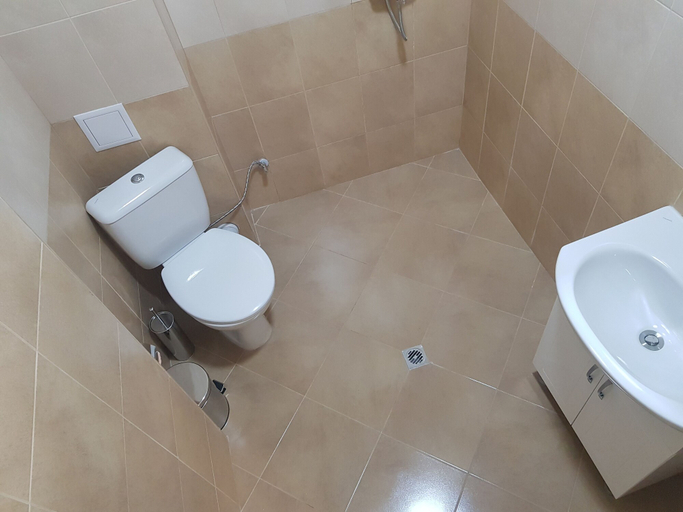 Bathroom 5, Twain Apart & Rooms, Stolichna