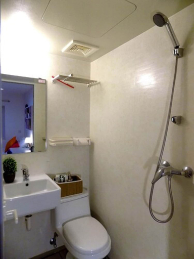 Bathroom 2, Sia Homestay, Coventry